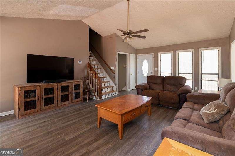 522 Victoria Road Woodstock - Photo 9