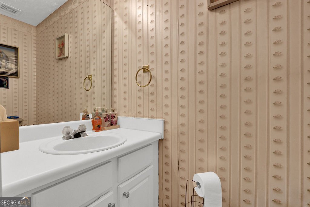 1018 Carriage Trace Circle Stone Mountain - Photo 11