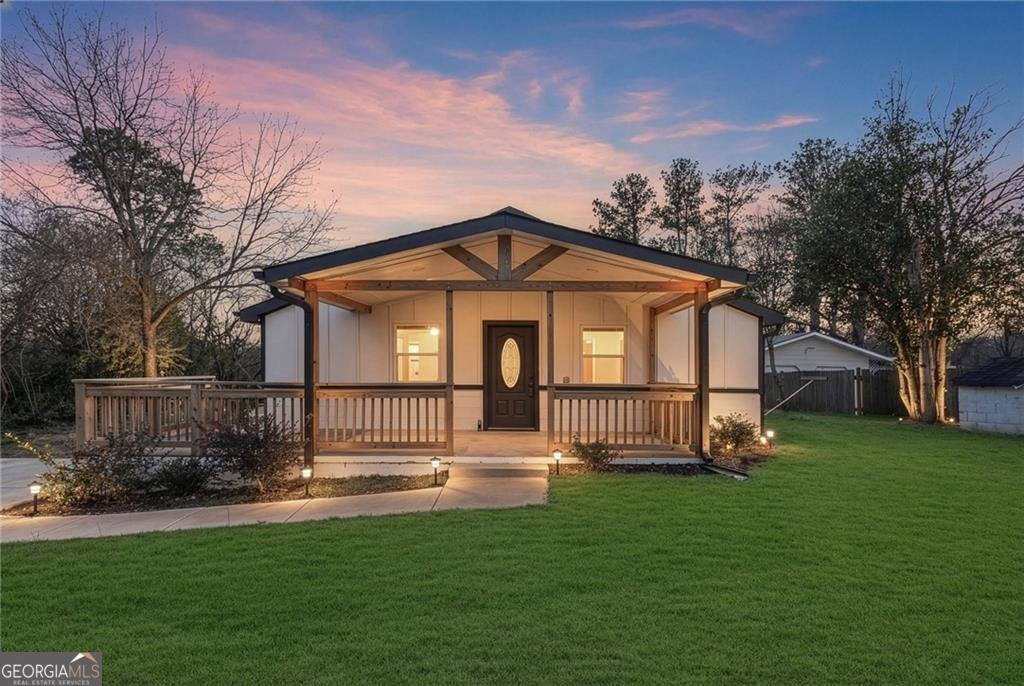 638 Dobbins Mill Road Griffin - Photo 1