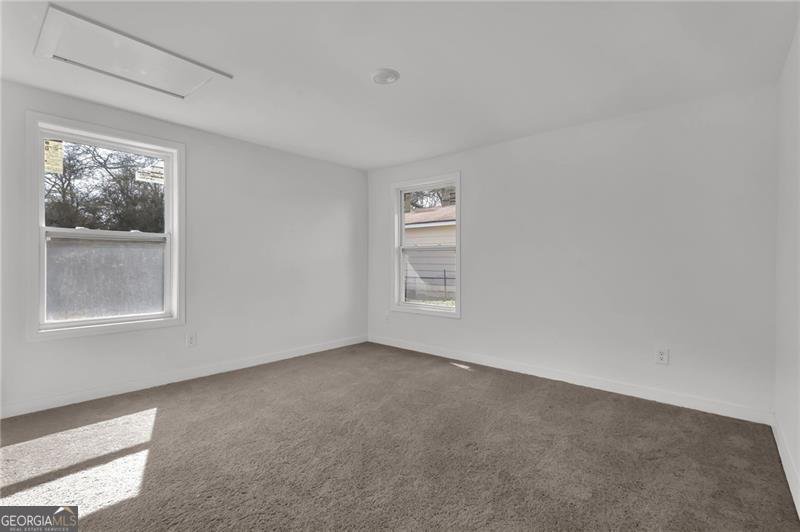 638 Dobbins Mill Road Griffin - Photo 13