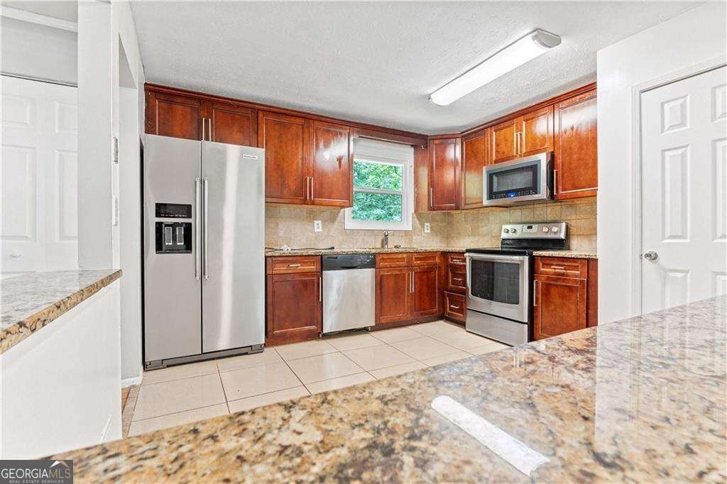 1563 Greenwood Drive Norcross - Photo 6