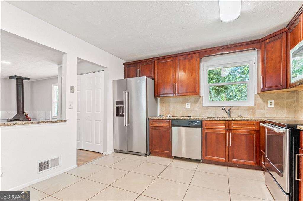 1563 Greenwood Drive Norcross - Photo 7