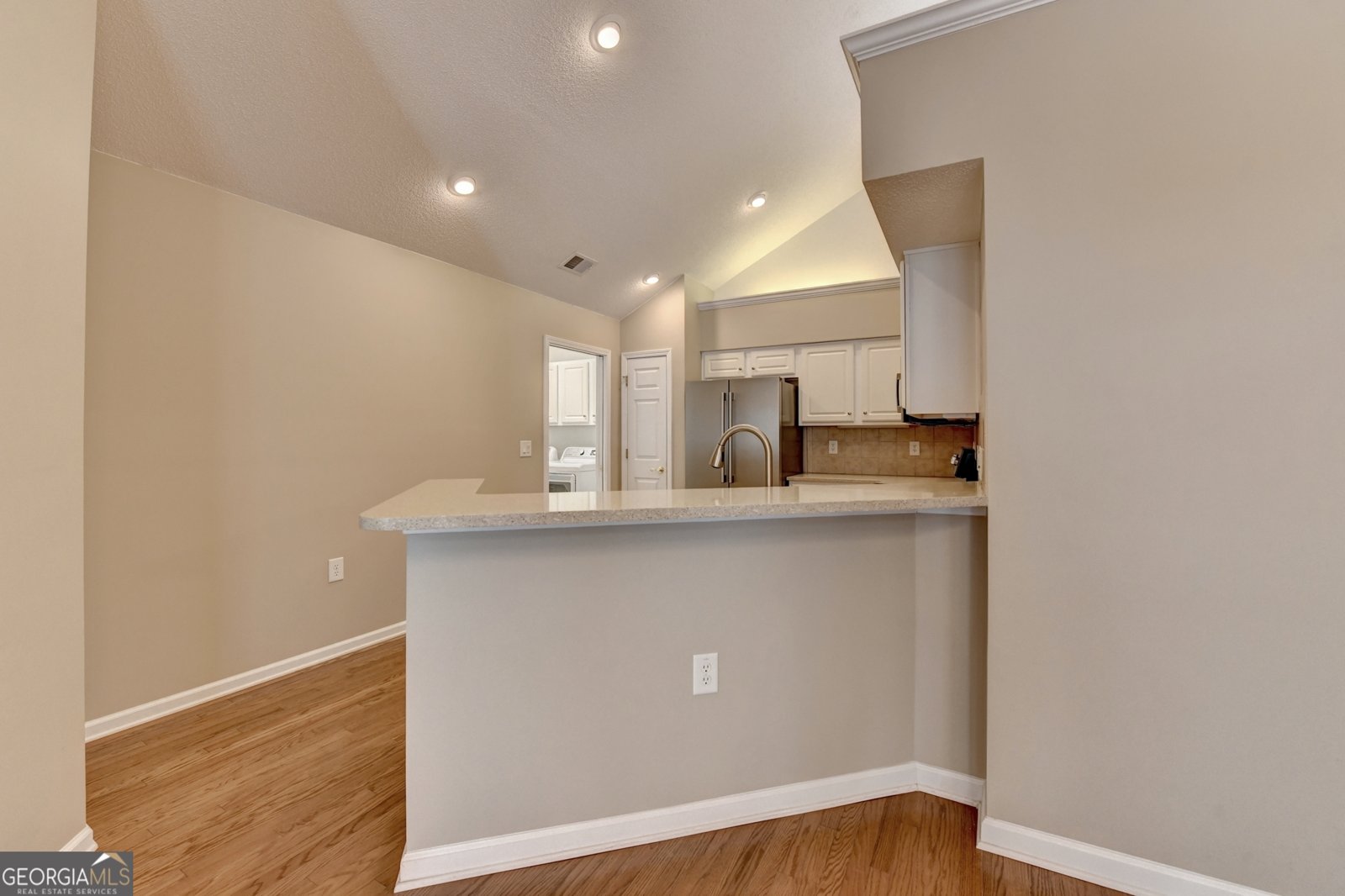 3037 Oakside Circle Alpharetta - Photo 10