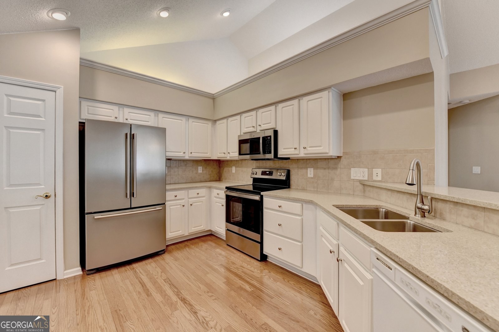 3037 Oakside Circle Alpharetta - Photo 12