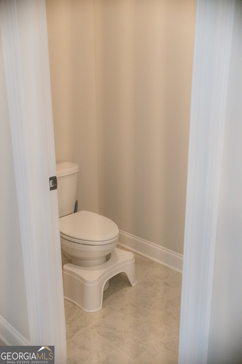 543 Calgary Downs Drive Winder - Photo 37