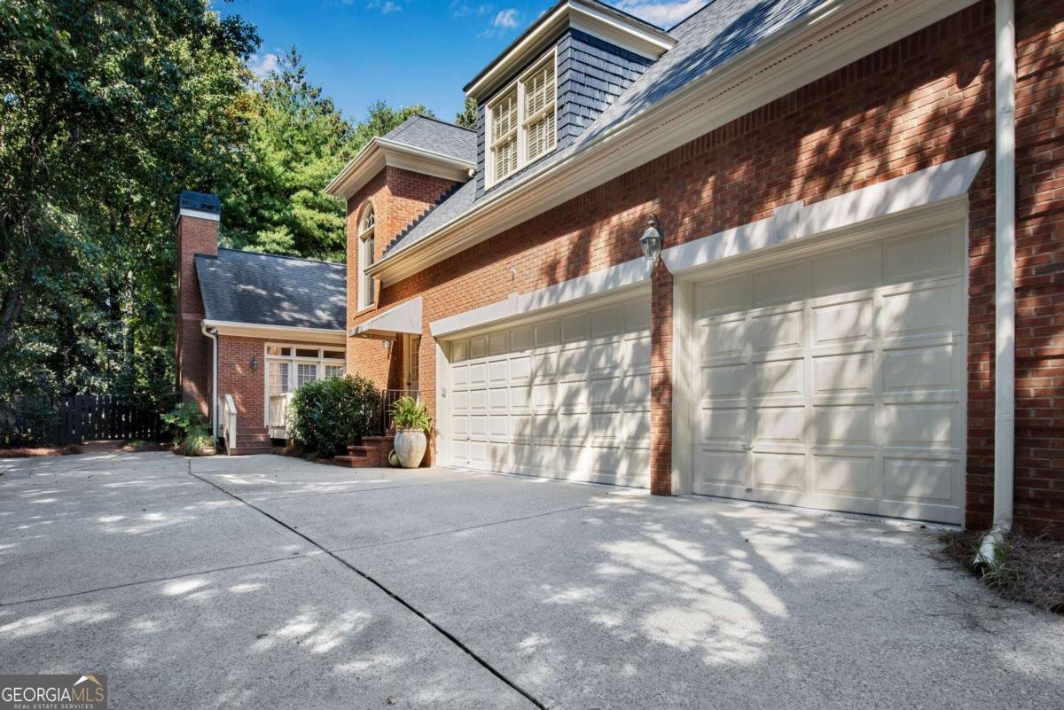 5950 Long Island Drive Atlanta - Photo 6