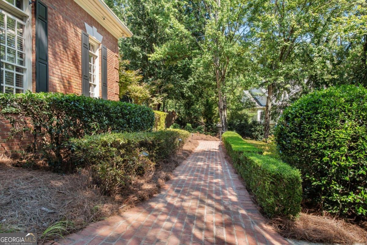 5950 Long Island Drive Atlanta - Photo 7