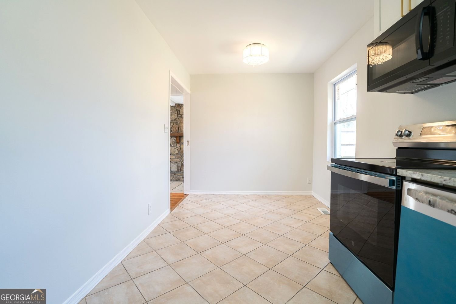 296 Rockin Hill Drive Marietta - Photo 12