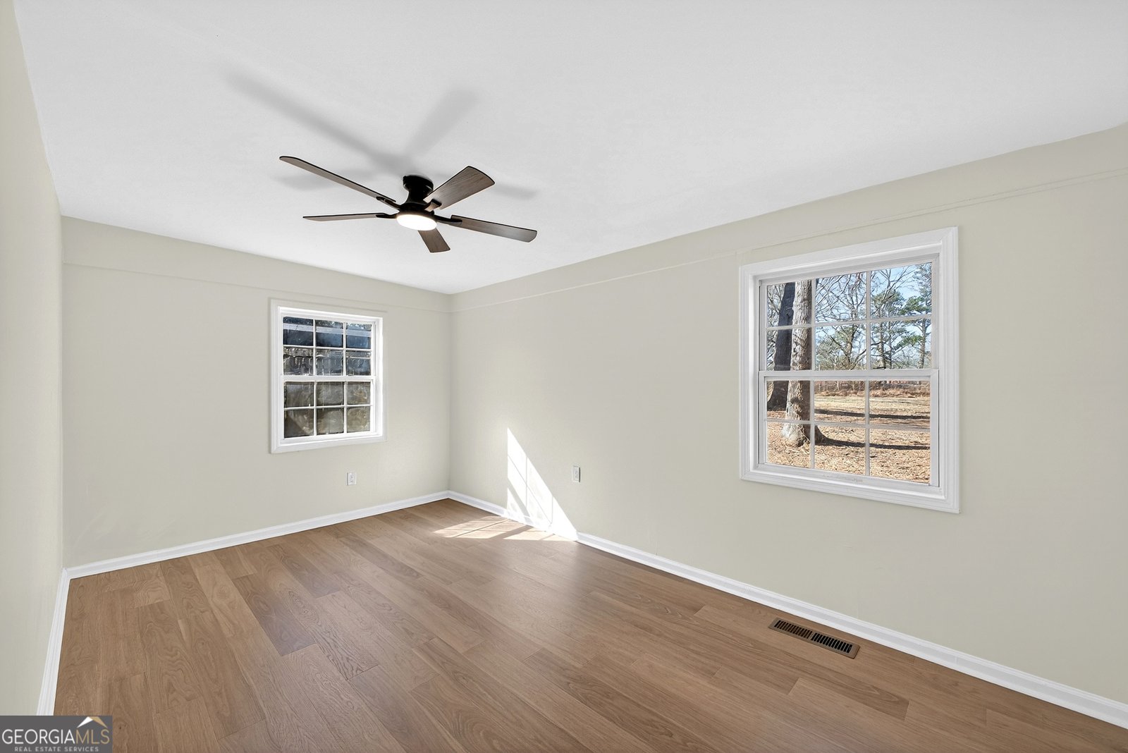 5800 Crabapple Drive Mableton - Photo 9