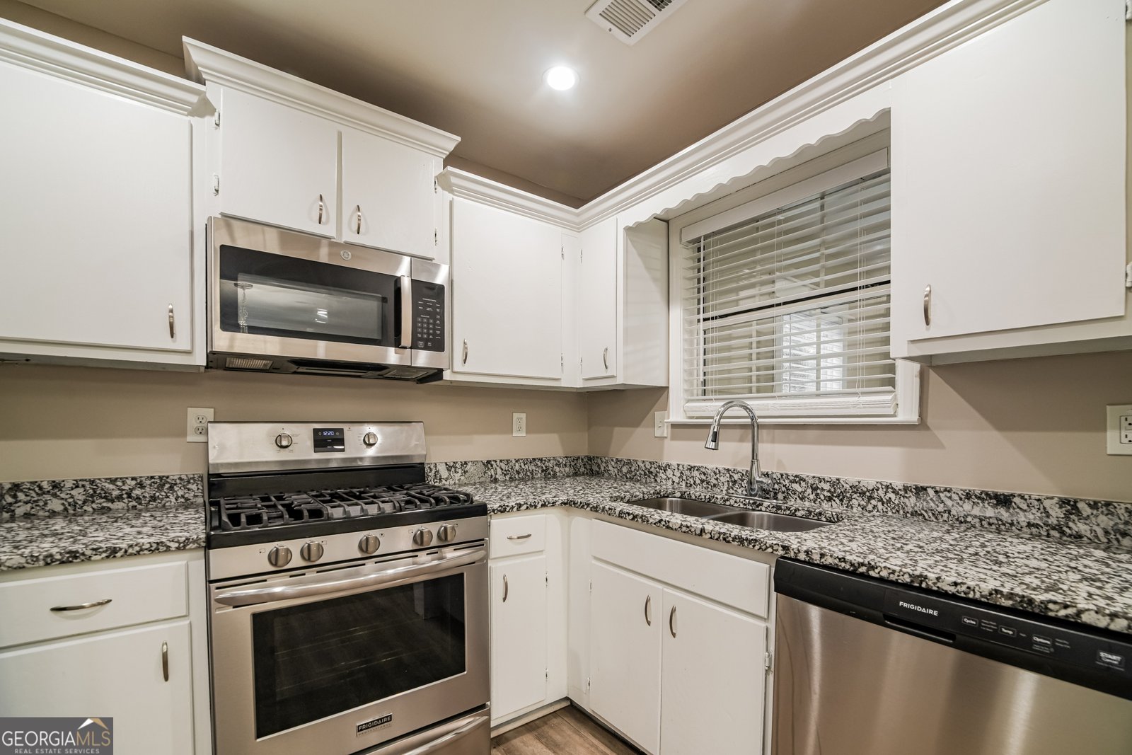 1398 Ling Drive Austell - Photo 9