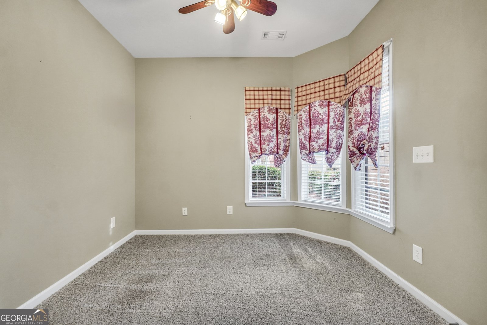 154 Begonia Court Griffin - Photo 12