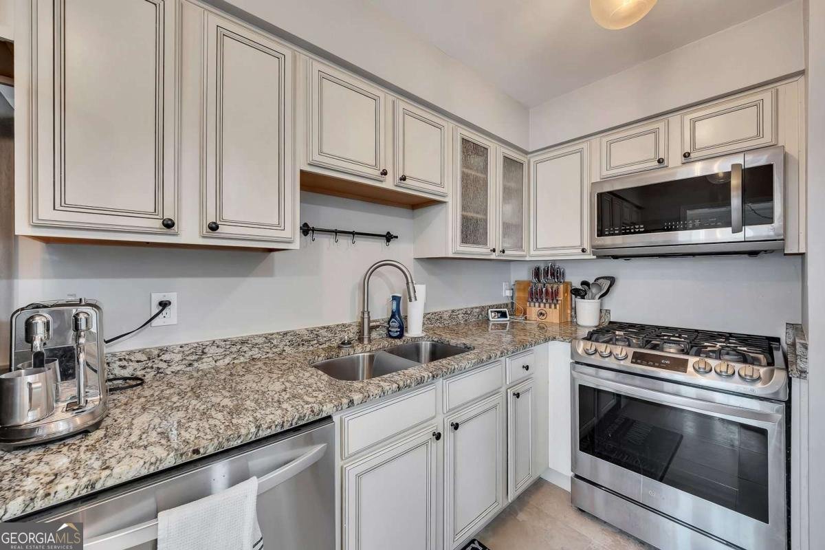 6980 Roswell Road Atlanta - Photo 14