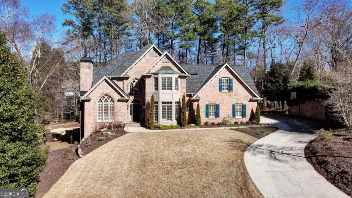 12215 Winding Oak Trail Johns Creek - Photo 1