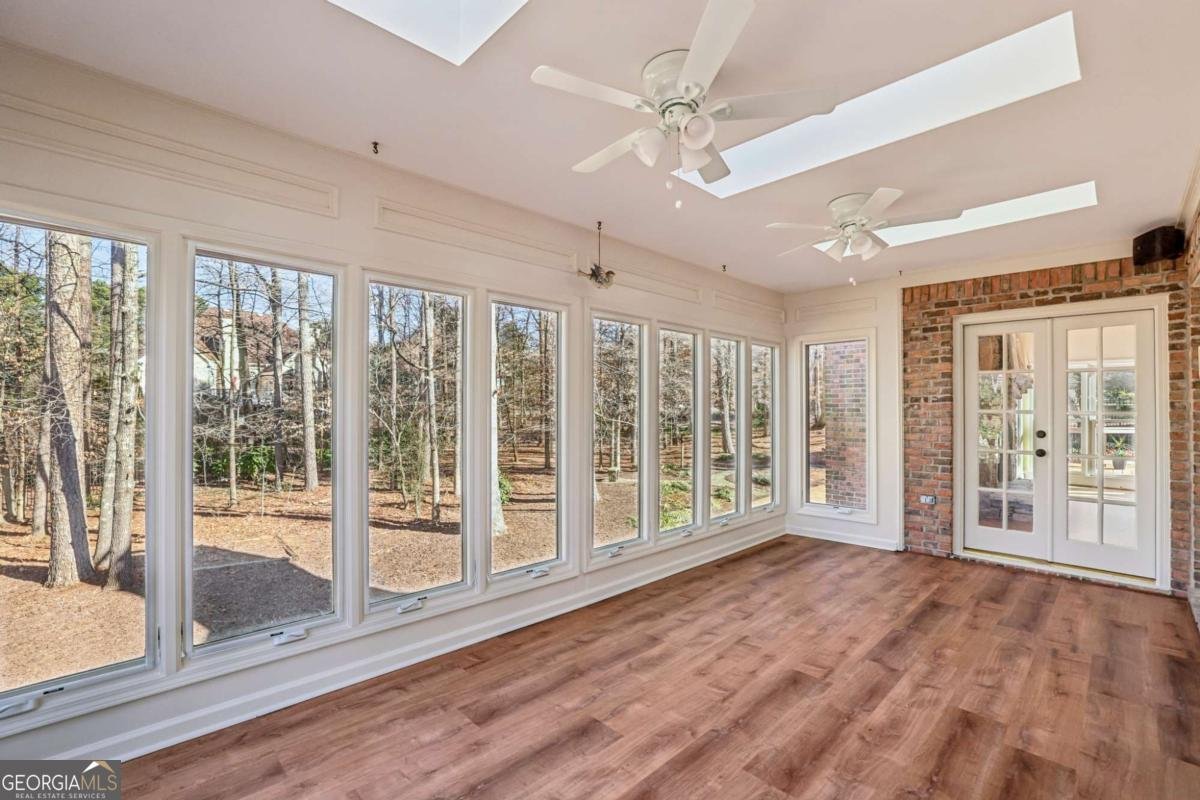 12215 Winding Oak Trail Johns Creek - Photo 13