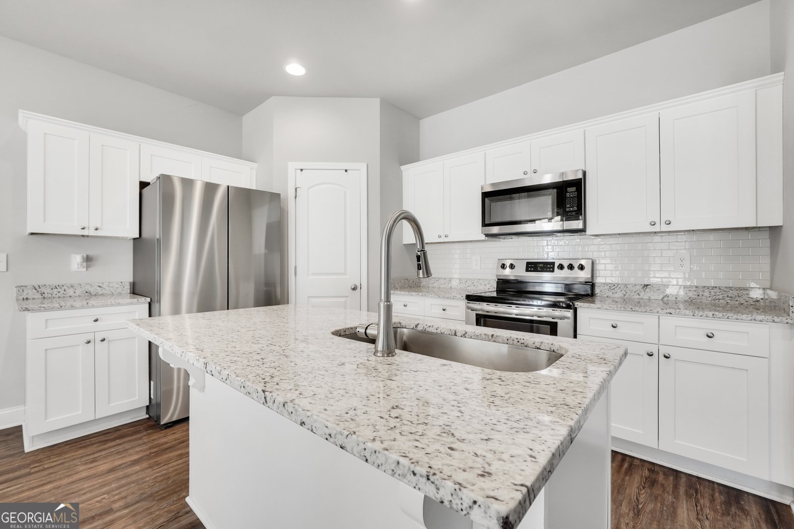 632 Sutton Road Forsyth - Photo 16