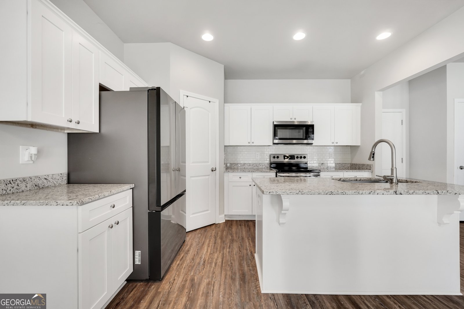 632 Sutton Road Forsyth - Photo 17