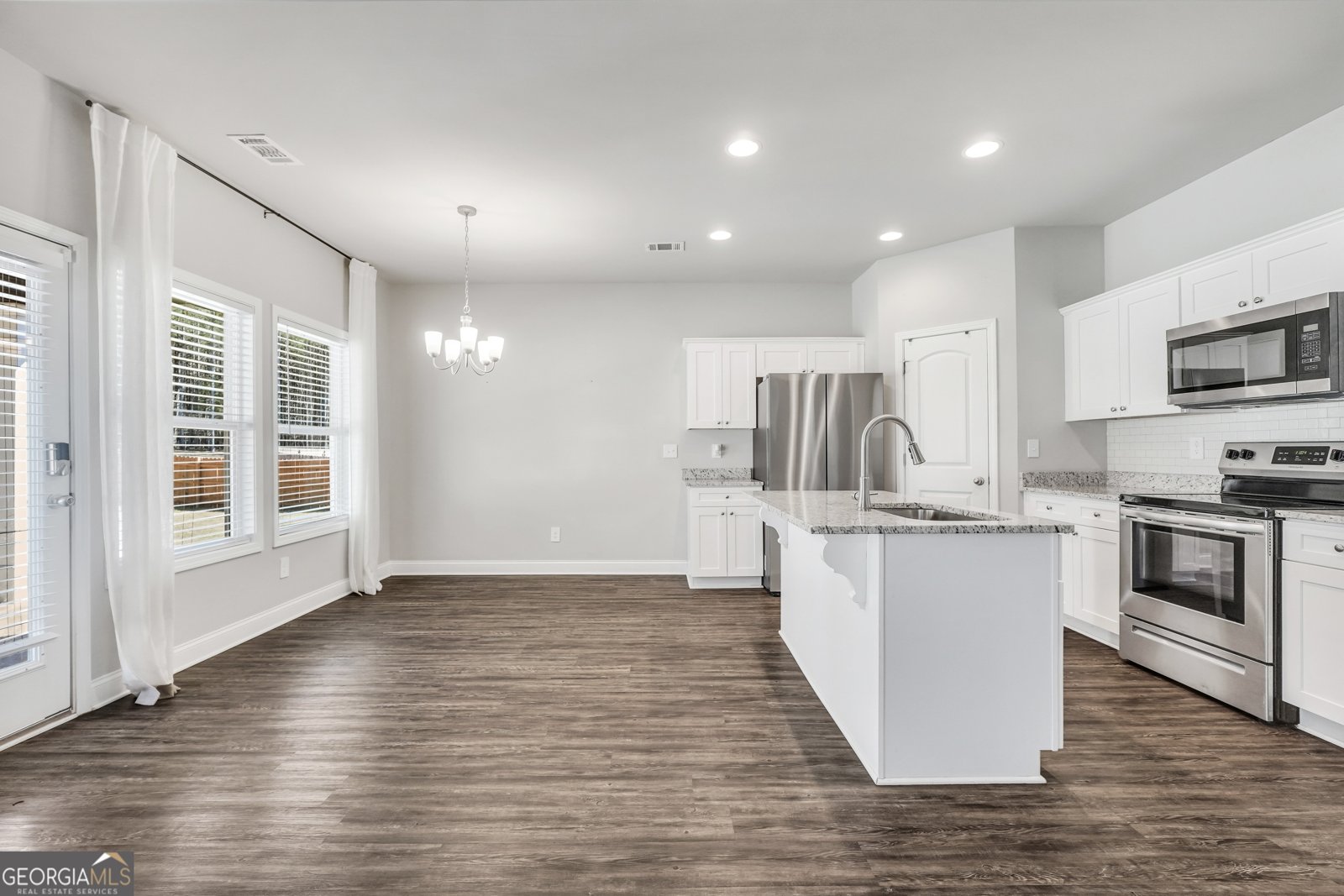 632 Sutton Road Forsyth - Photo 18