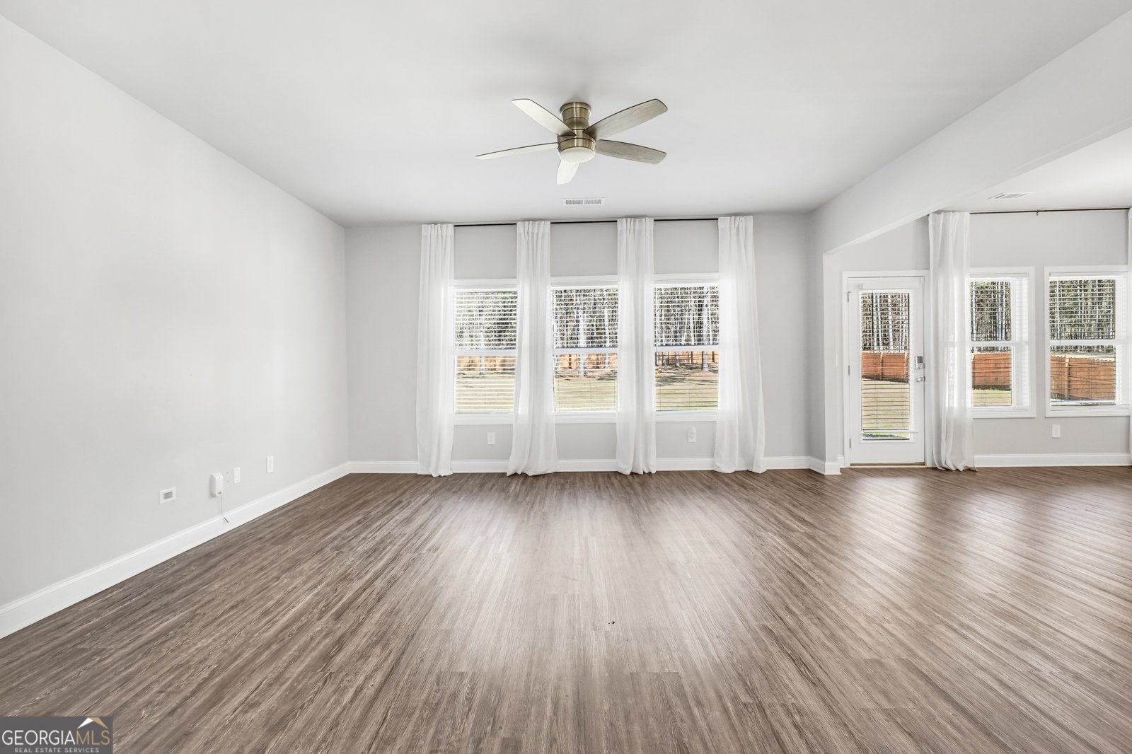 632 Sutton Road Forsyth - Photo 7