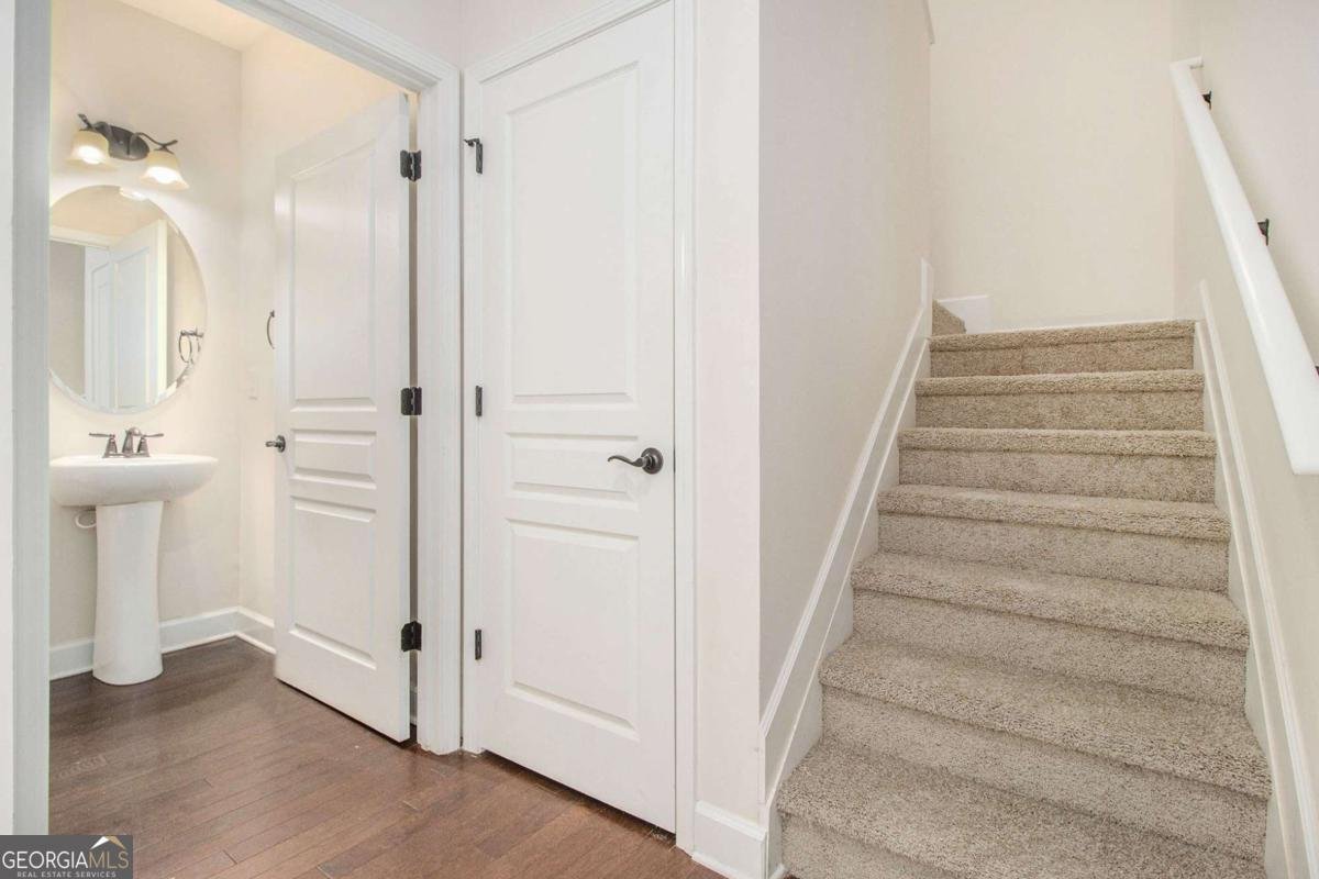 607 Larch Looper Drive Griffin - Photo 18