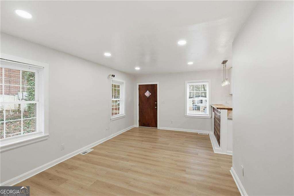 2281 Polar Rock Avenue Atlanta - Photo 8