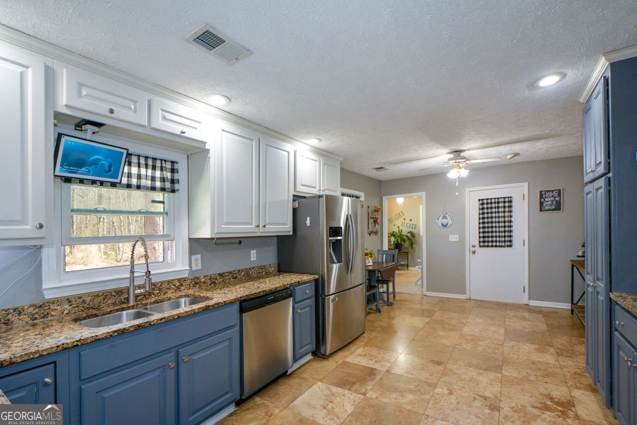 1379 Branchwood Drive Snellville - Photo 14