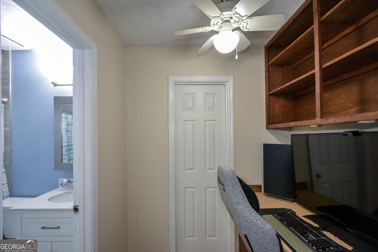 1379 Branchwood Drive Snellville - Photo 37