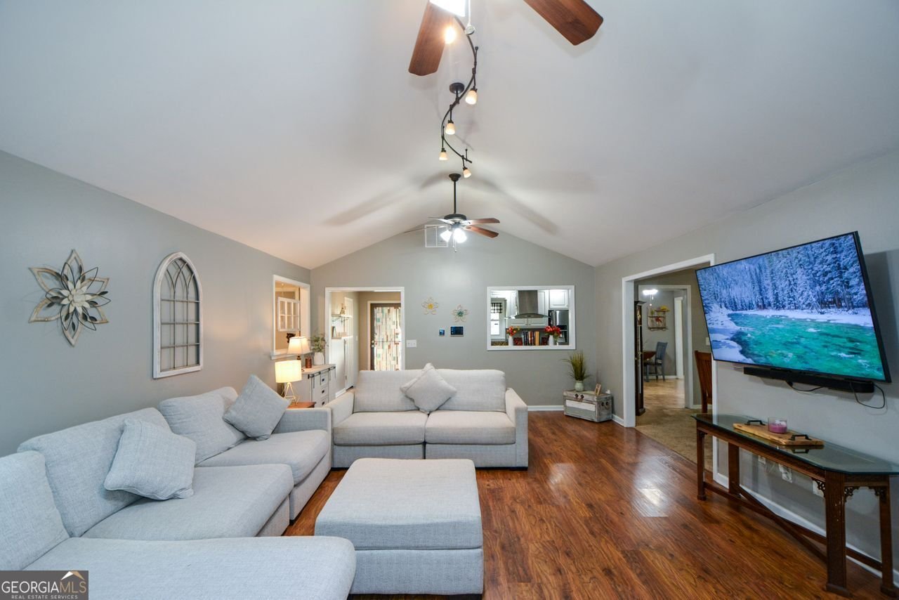 1379 Branchwood Drive Snellville - Photo 9