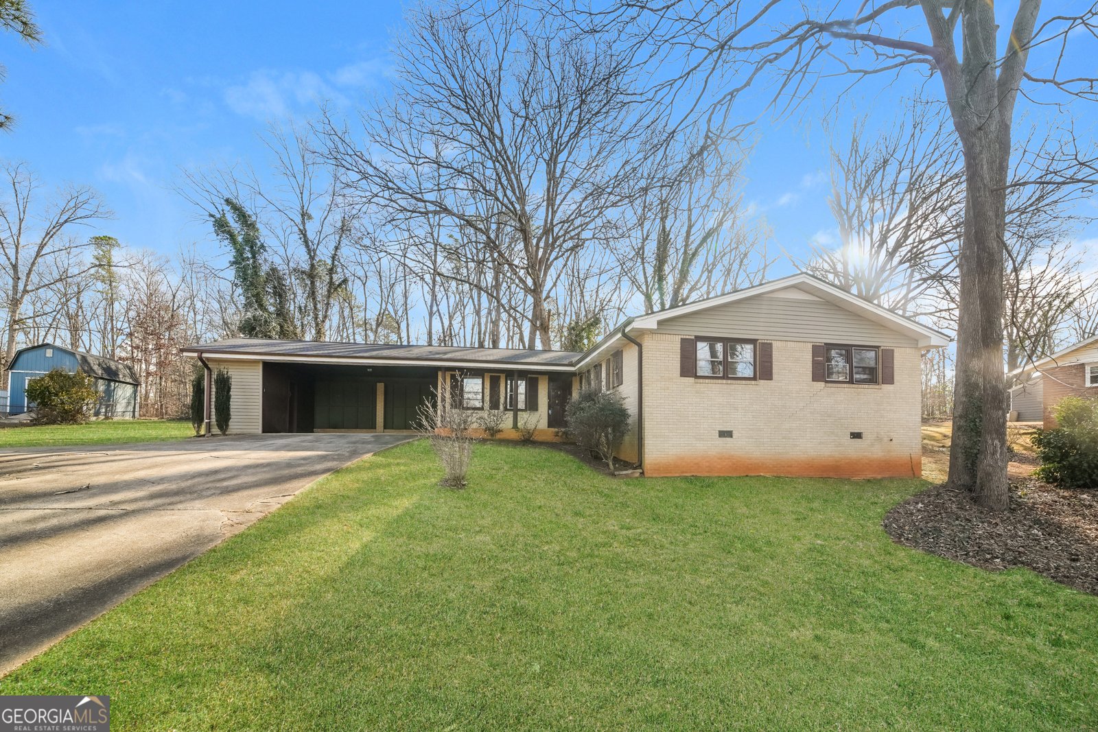 4139 Wells Circle Douglasville - Photo 1