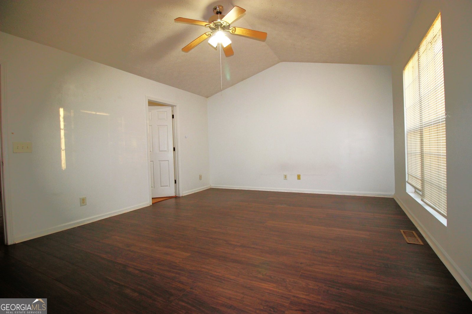 2296 Strathmoor Manor Drive Lithonia - Photo 13