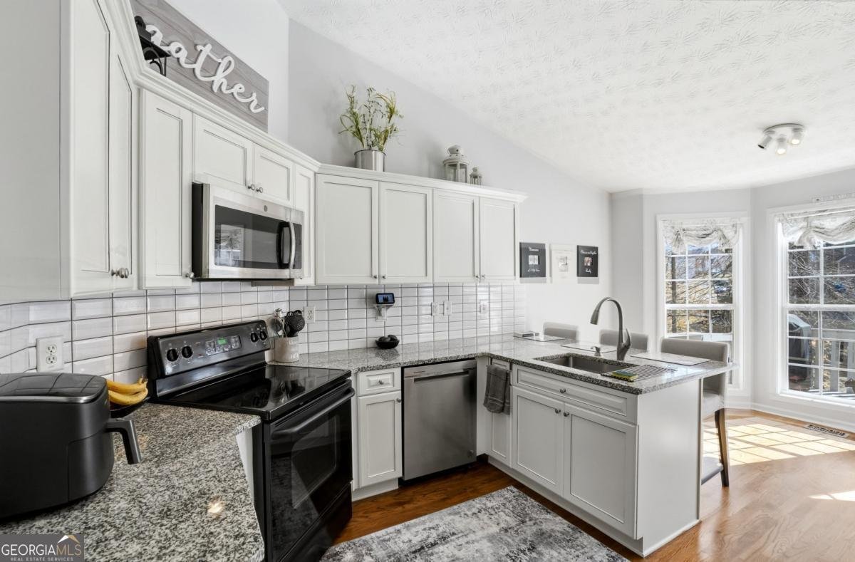 225 DUNAGAN Drive Lawrenceville - Photo 11