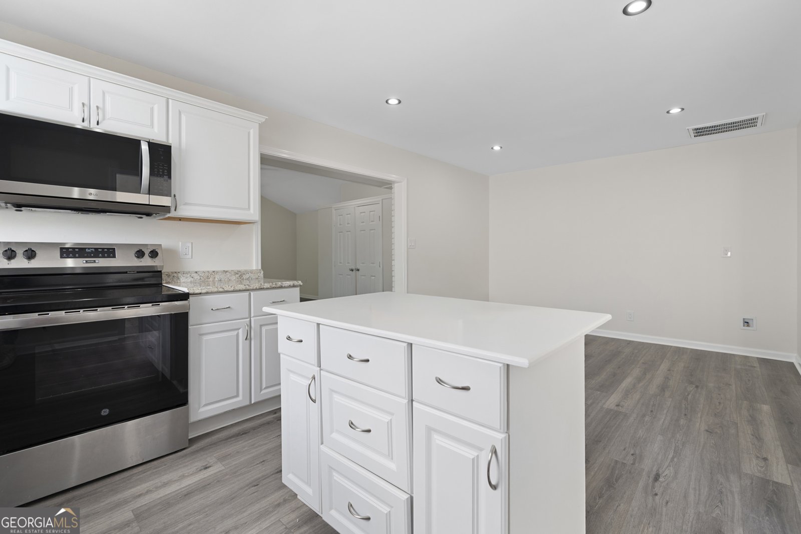 5415 Old Bill Cook Road College Park - Photo 12