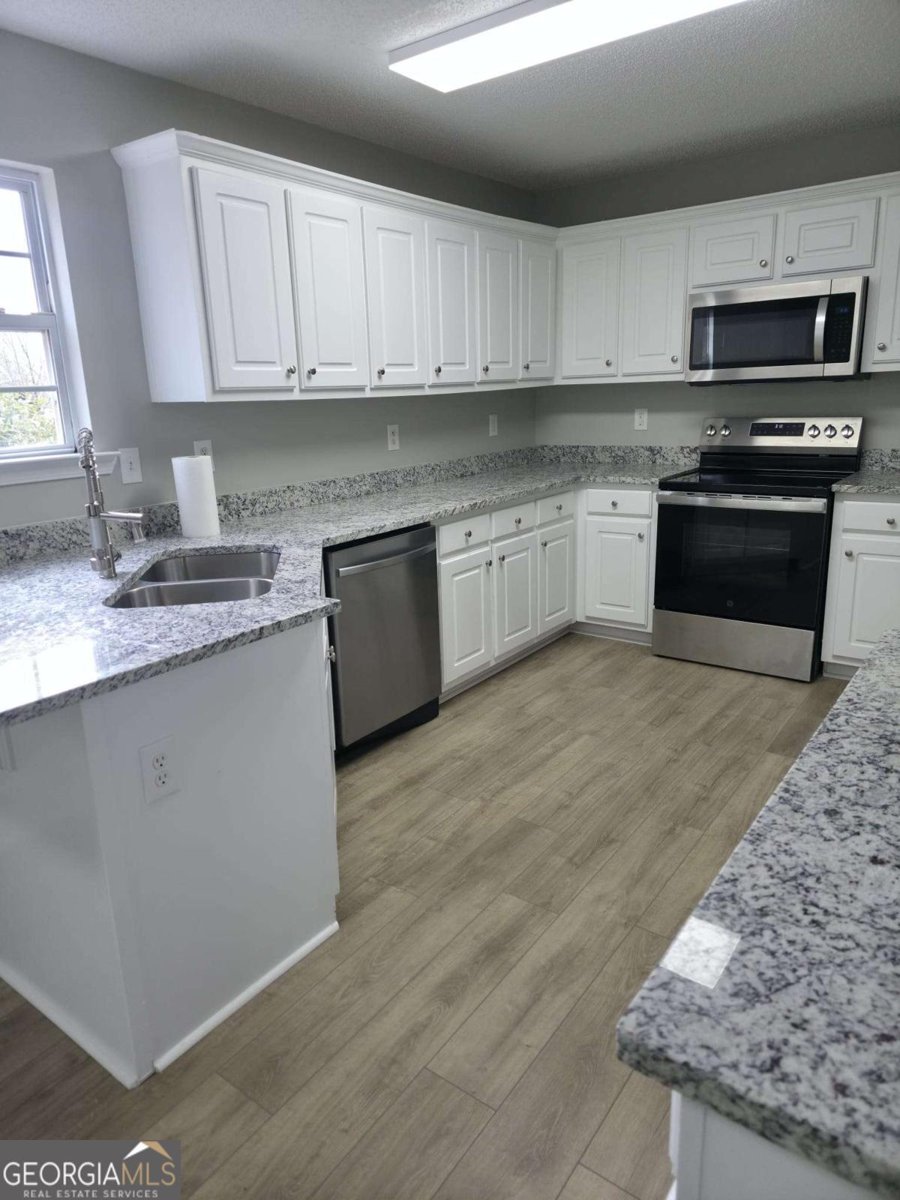 2504 Marixa Drive Statham - Photo 13