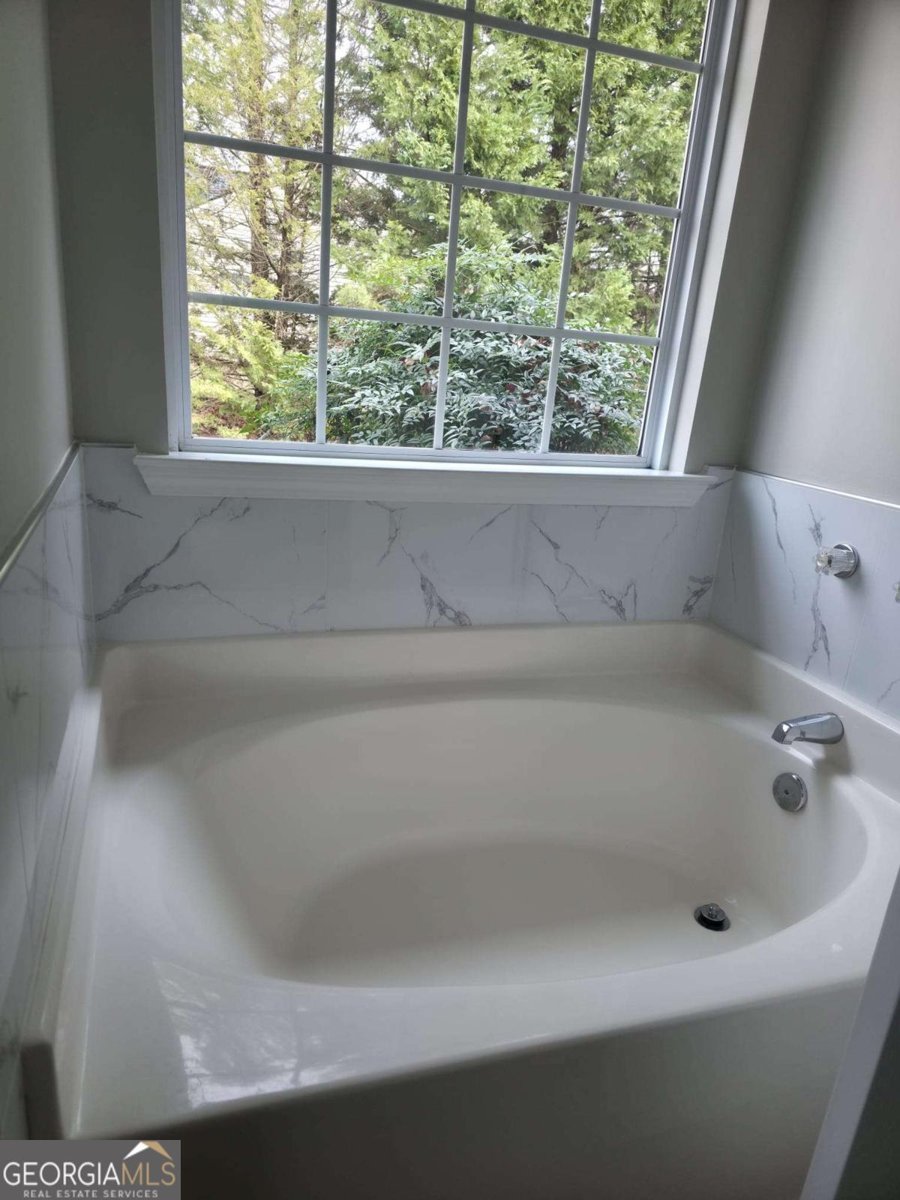 2504 Marixa Drive Statham - Photo 25