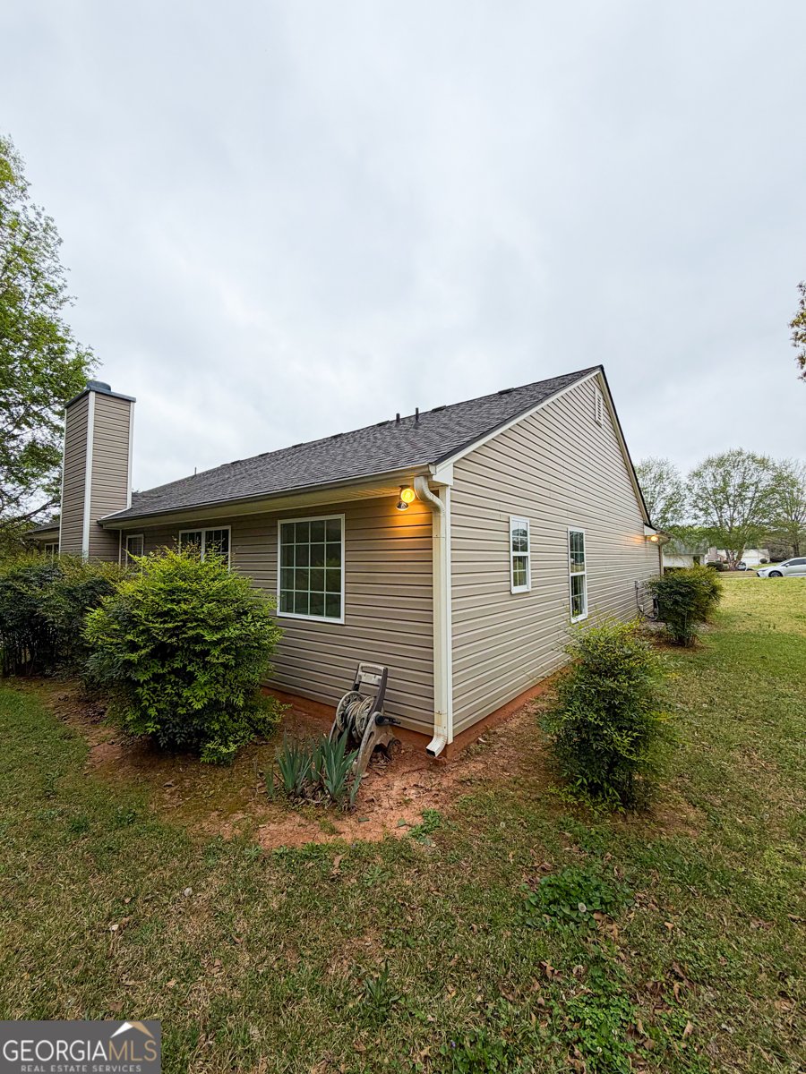 2504 Marixa Drive Statham - Photo 32