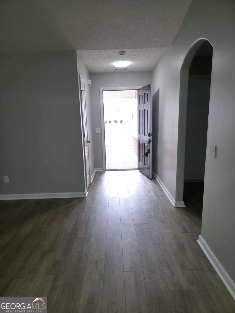 2504 Marixa Drive Statham - Photo 6