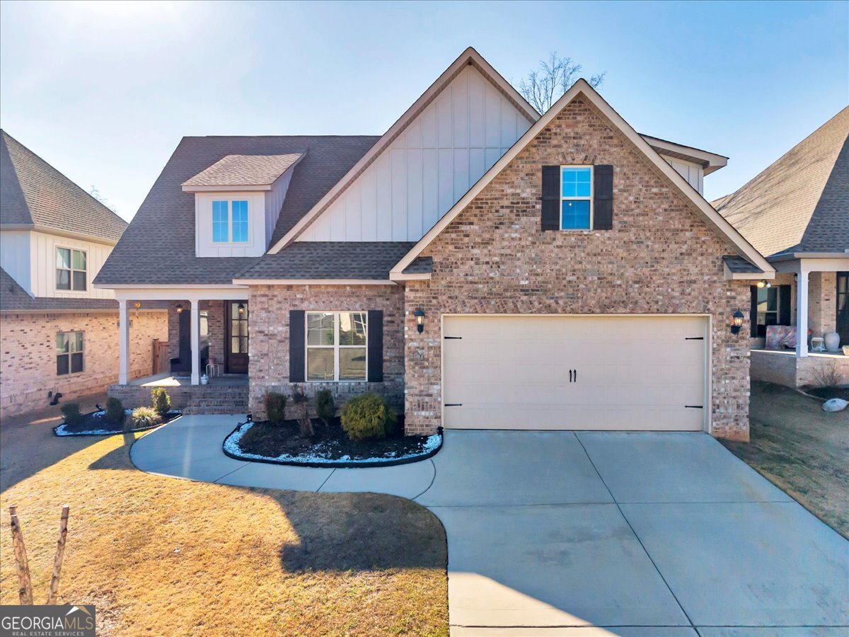 226 Landings Pointe Lane Warner Robins - Photo 1