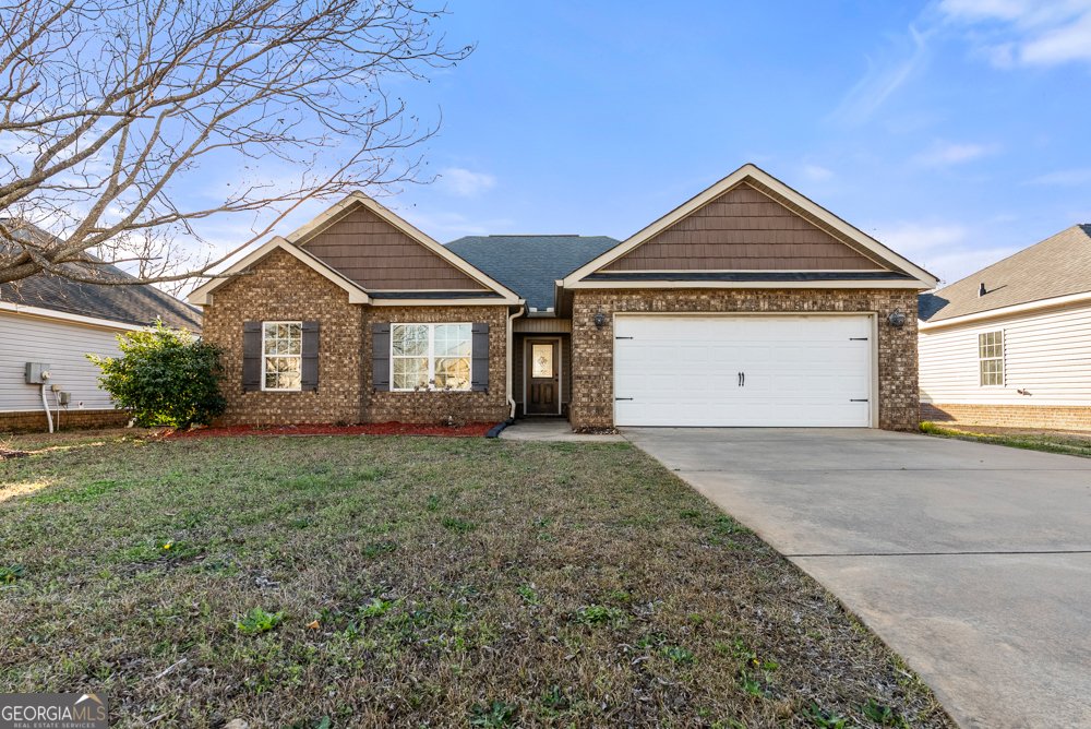 220 Summerstone Bend Byron - Photo 1