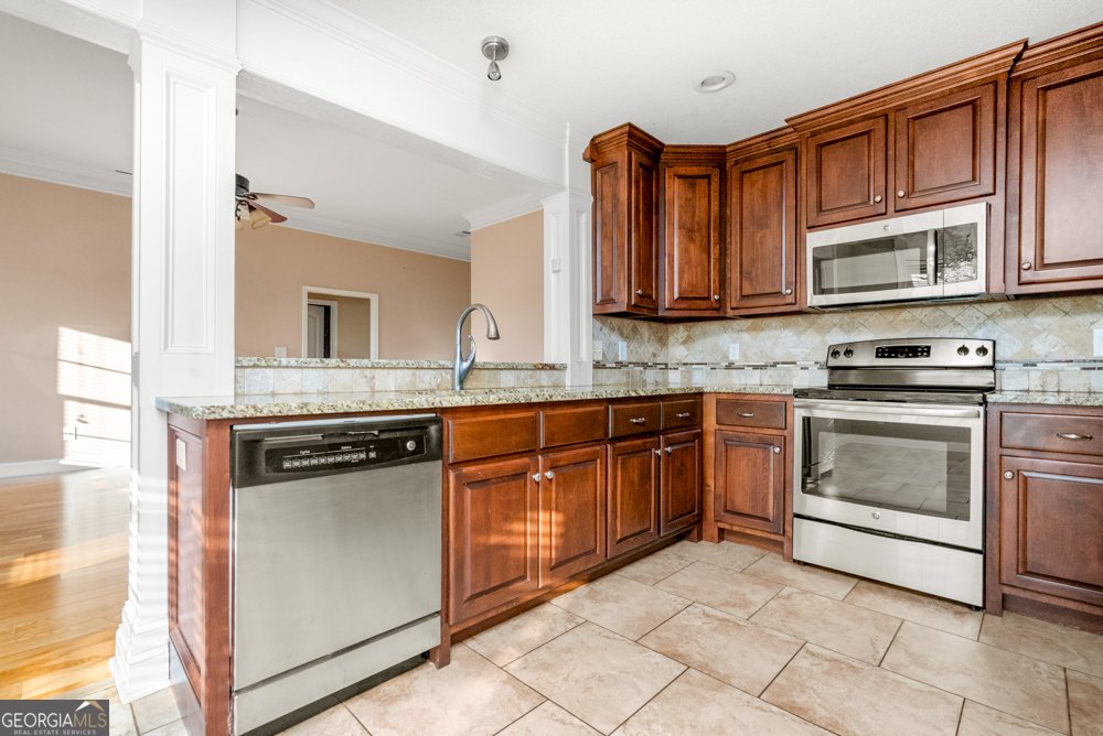 220 Summerstone Bend Byron - Photo 12