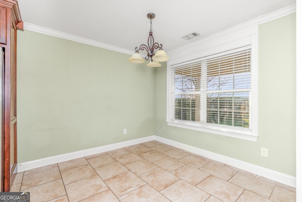 220 Summerstone Bend Byron - Photo 8