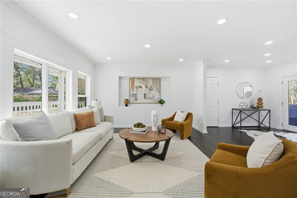 1219 Hillwood Court Atlanta - Photo 6