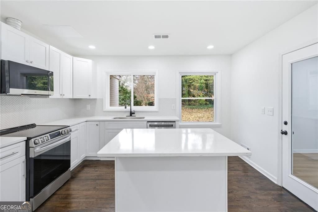 2277 Edgemore Drive Atlanta - Photo 10