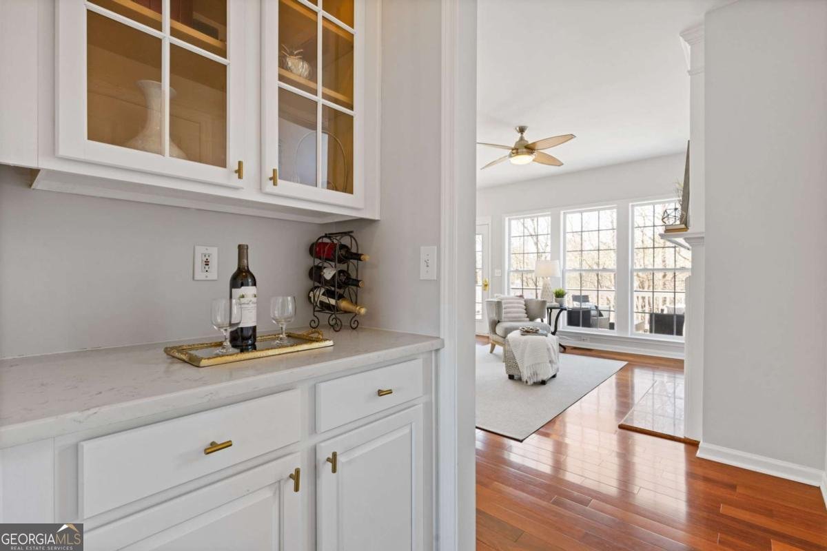 731 Hexham Court Suwanee - Photo 8