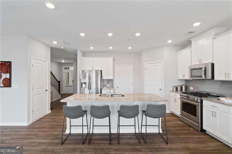 1355 Endicott Court Cumming - Photo 7