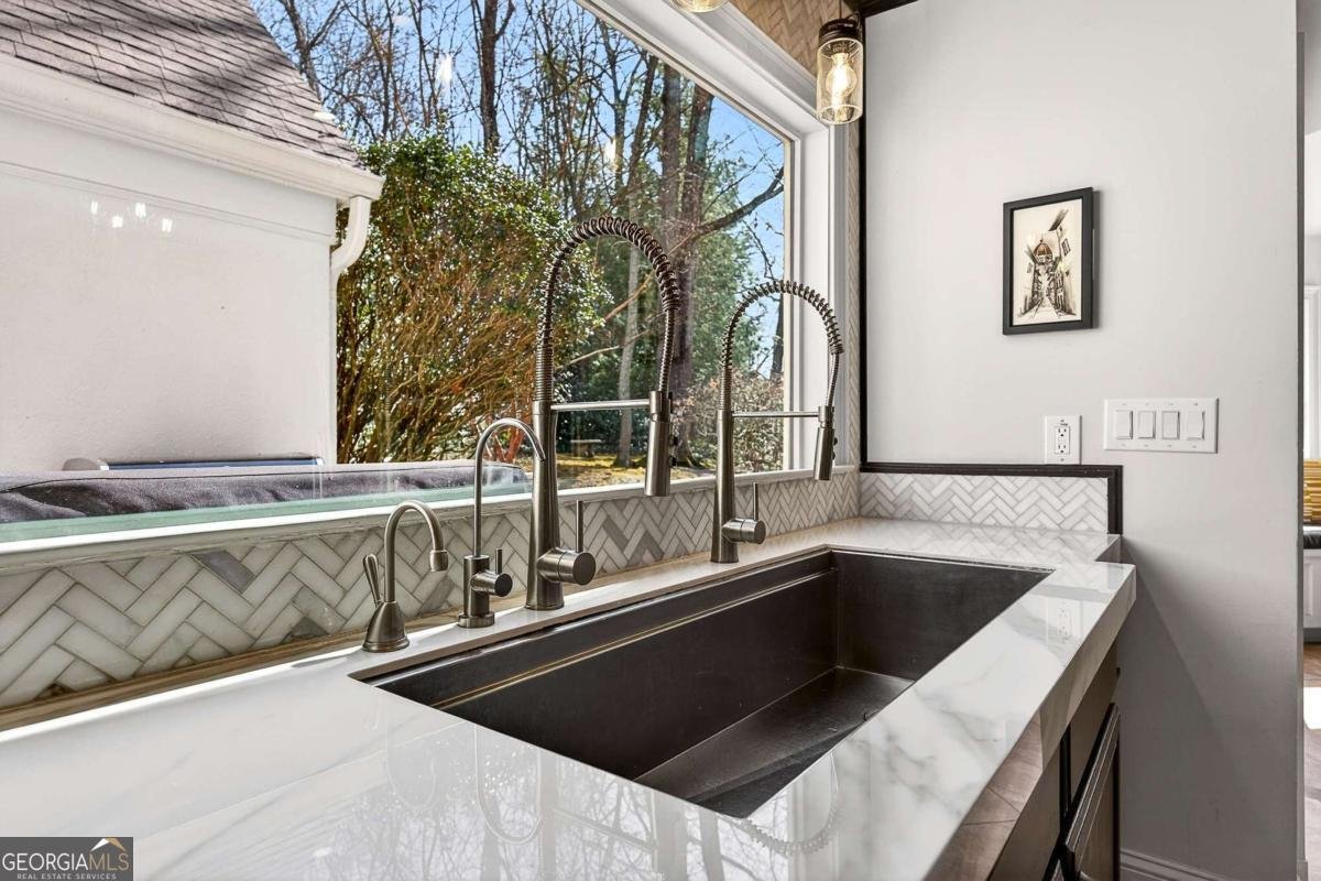 5680 Glen Errol Road Atlanta - Photo 27