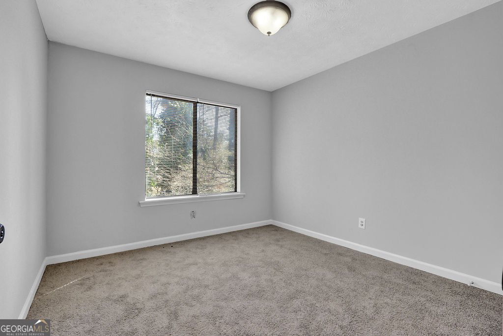 5409 Biffle Downs Road Stone Mountain - Photo 15