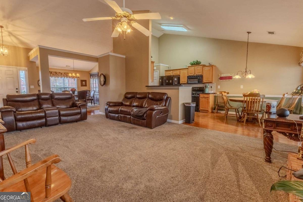 3385 Stoneleigh Run Drive Buford - Photo 11