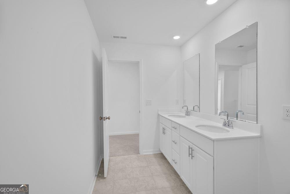 4008 Laurant Path Flowery Branch - Photo 22