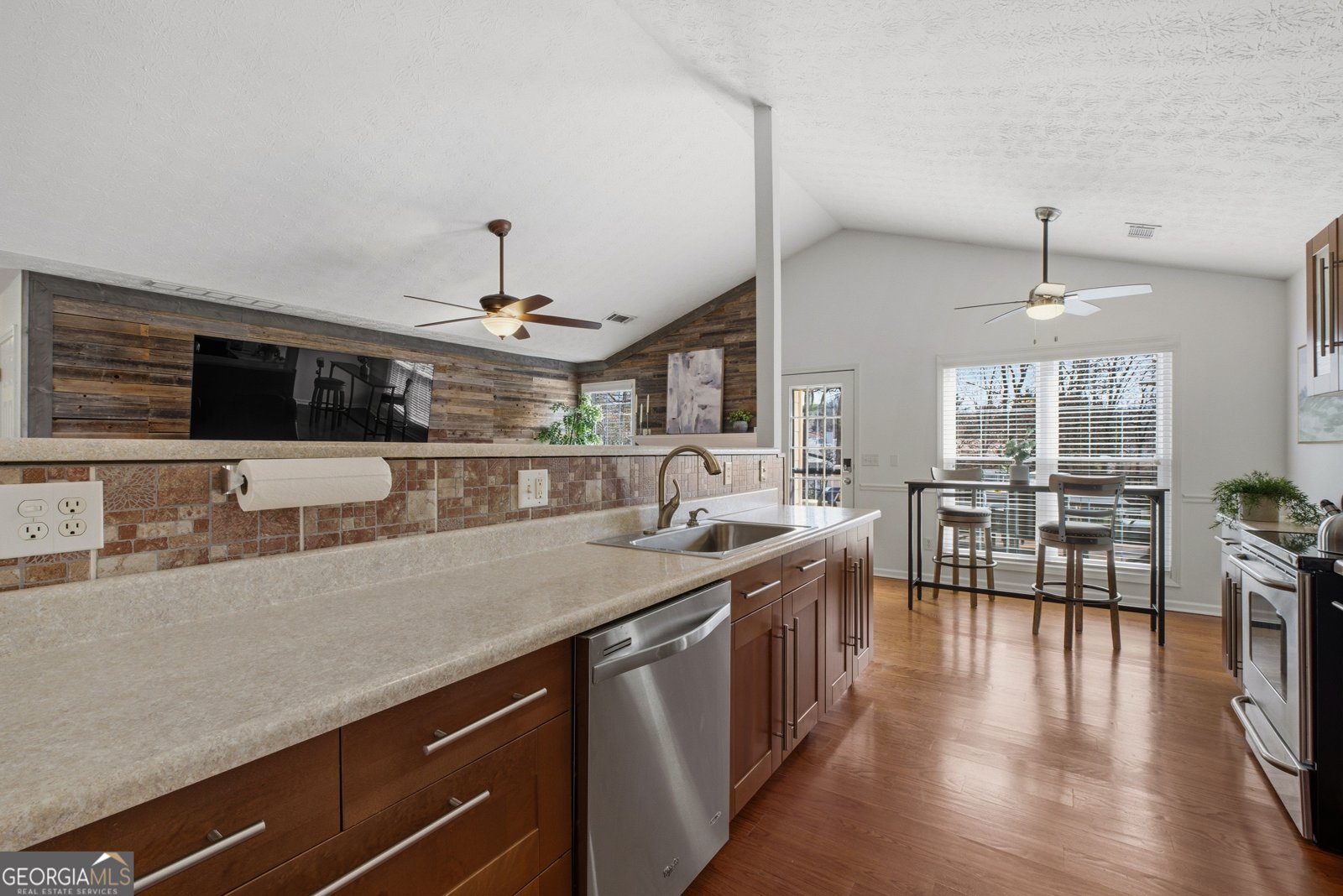 2925 Landington Way Duluth - Photo 17