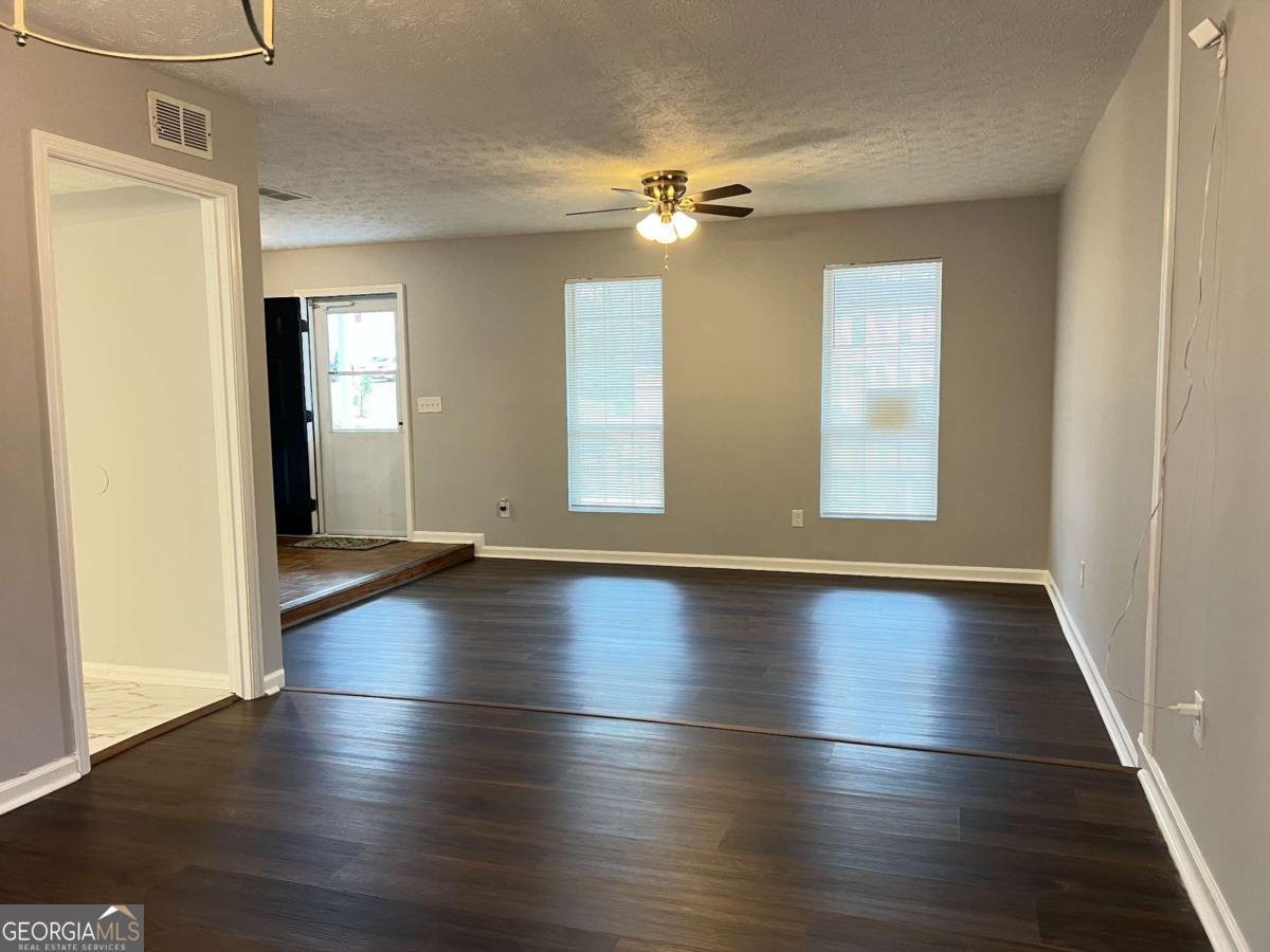 5202 Selene Drive Stone Mountain - Photo 11