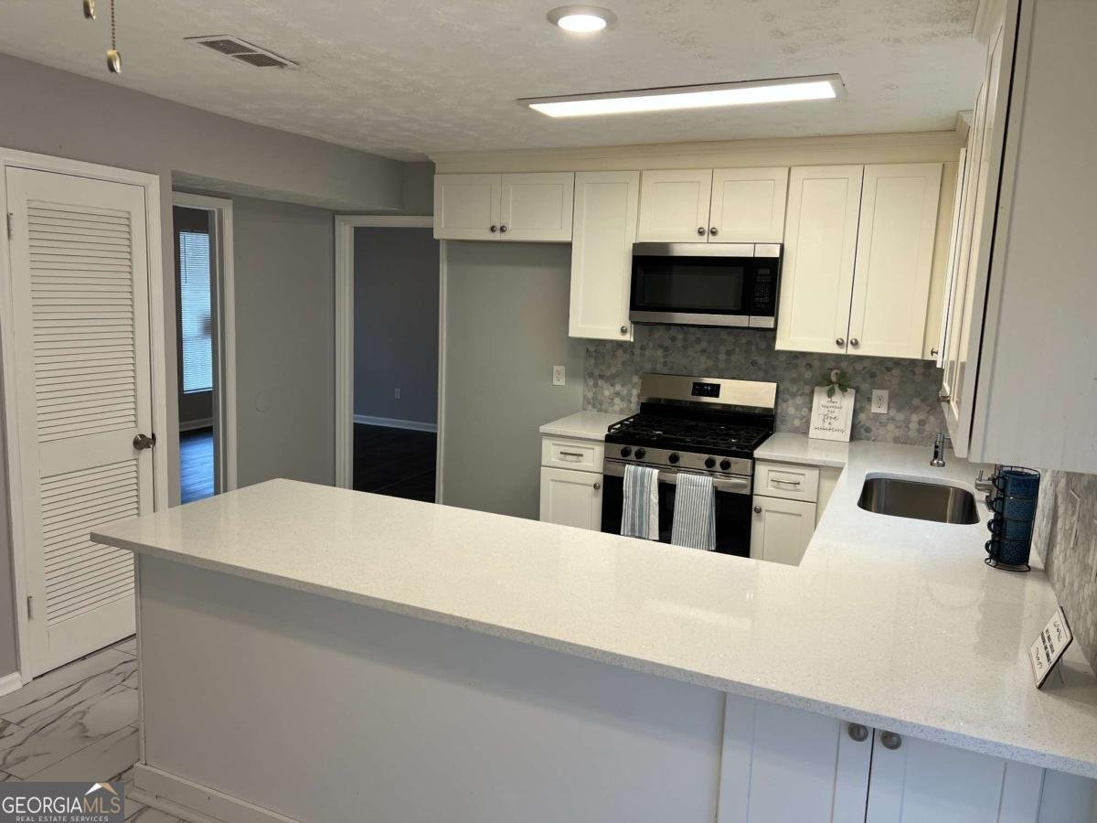 5202 Selene Drive Stone Mountain - Photo 16